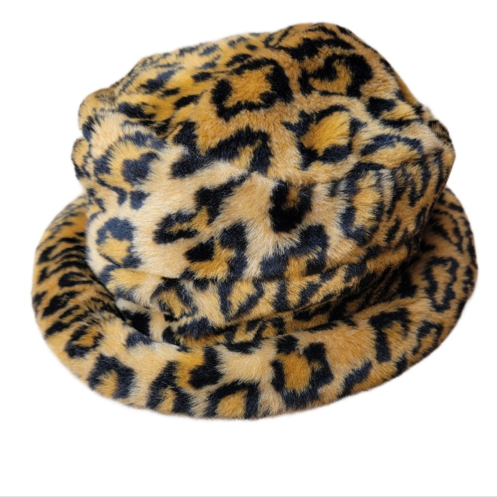 ❌️SOLD❌️ Betmar Faux Fur Leopard Print Vintage Convertible Bucket Hat